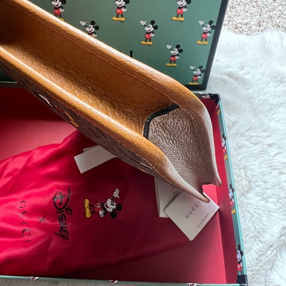 New Gucci X Disney GG Canvas Mickey Mouse Pouch Clutch Bag - Picture 12 of 16